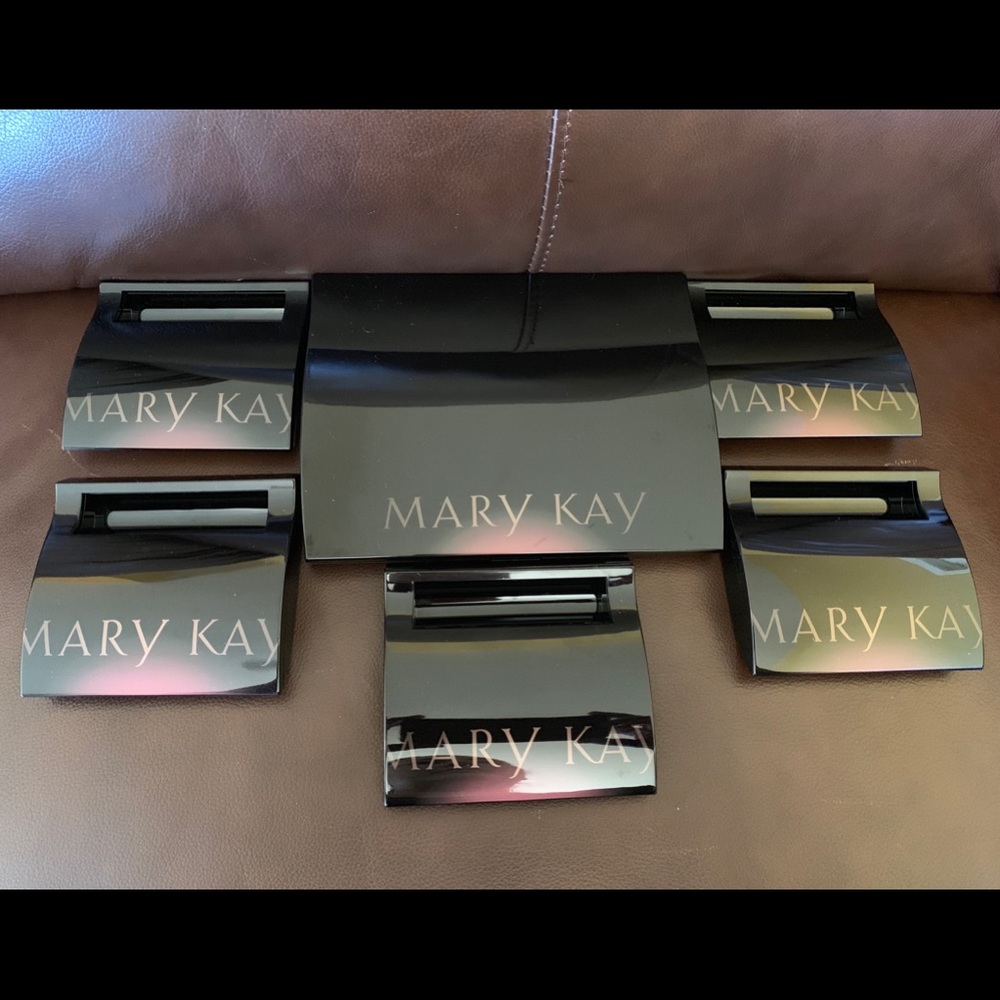 Mary Kay unfilled Compact